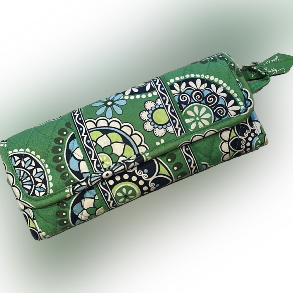 Vera Bradley green crossbody purse/ wallet new with no tags